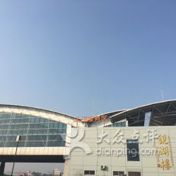 太湖服务区停车场 旅途动线上的温馨补给站